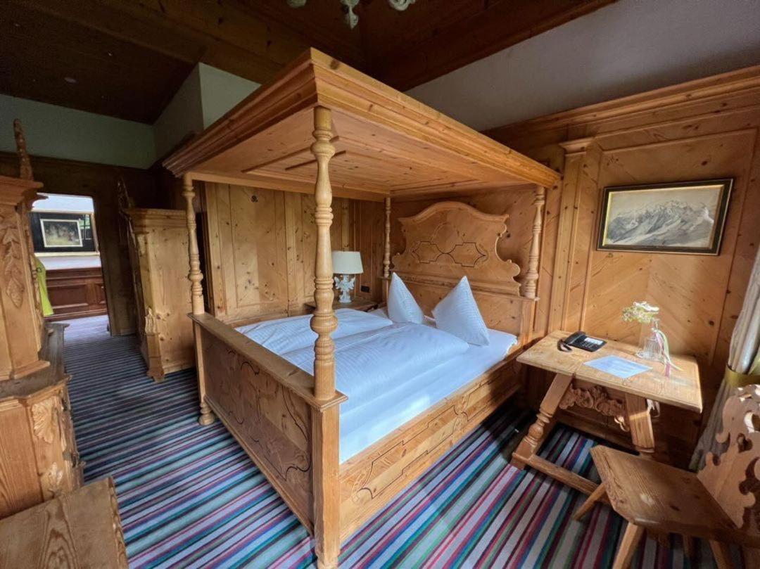 Hotel Schrenkhof Unterhaching Dış mekan fotoğraf